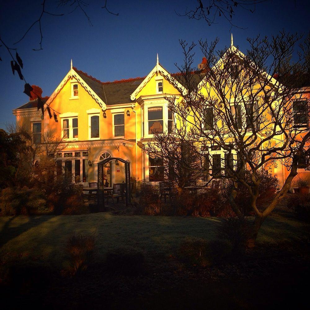 Llwyn Hotel 3*